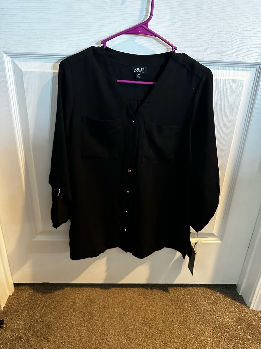 Jones New York Black Button-Front V-Neck Blouse